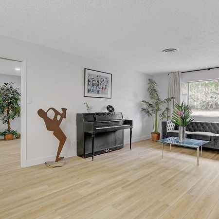 Resort Style 4 Bedroom House With Pool Minutes From Strip Las Vegas Exterior foto